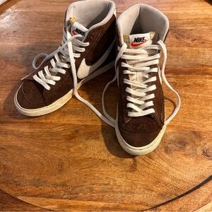 Nike Blazer Mid Suede Brown / Sail – Women’s 6.5